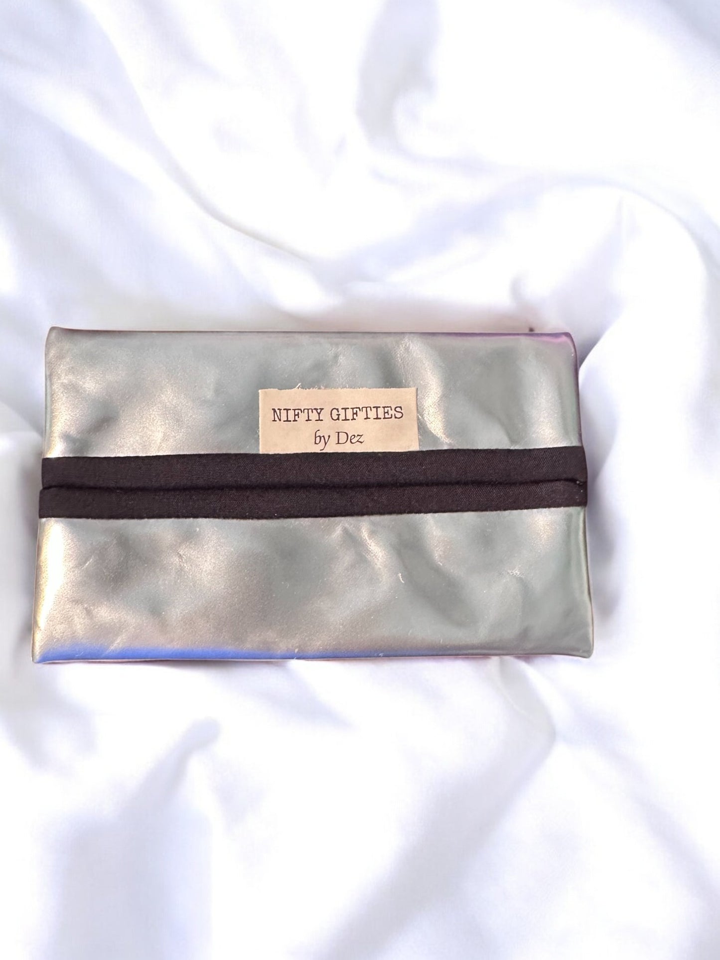 Vinyl Tissue Holder