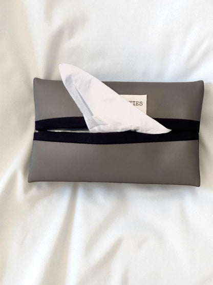 Vinyl Tissue Holder